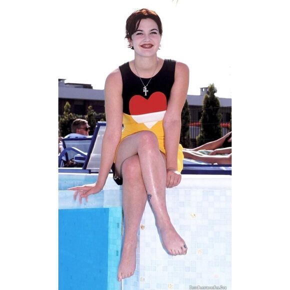 Vintage 1992 Moschino Couture Heart shape color block yellow black shift dress - Picture 3 of 9